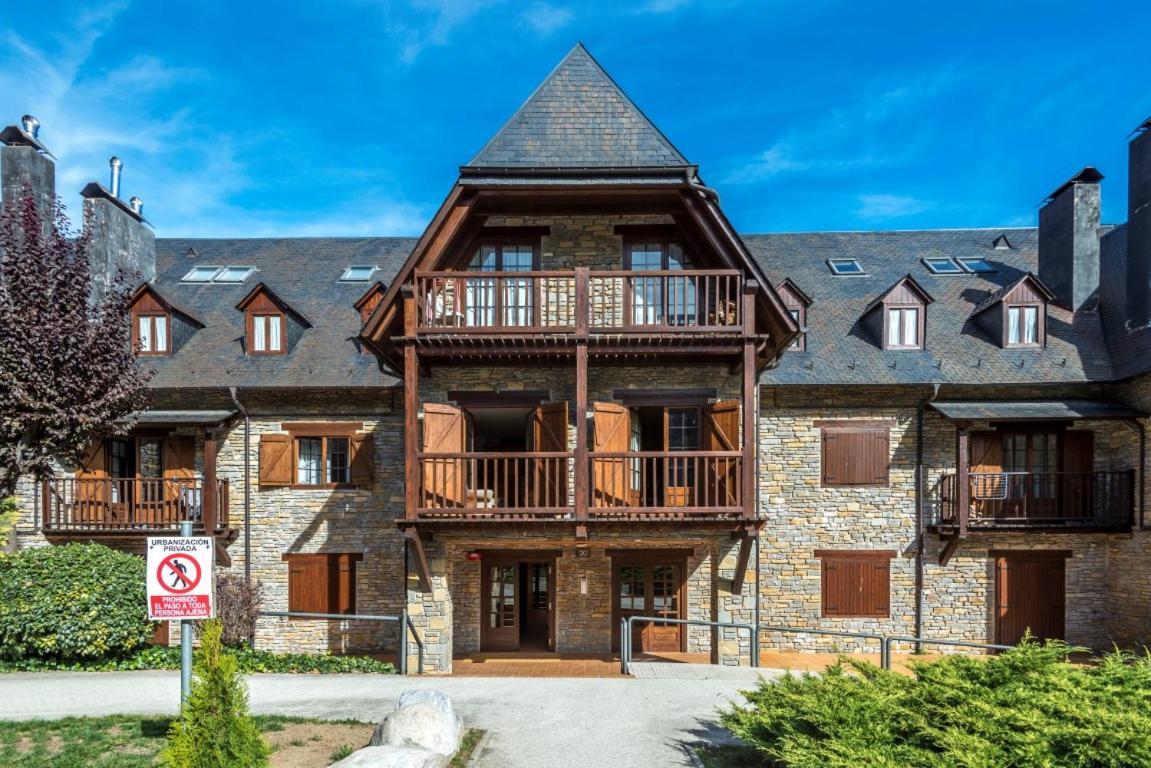 Aparthotel Vielha XV Zewnętrze zdjęcie