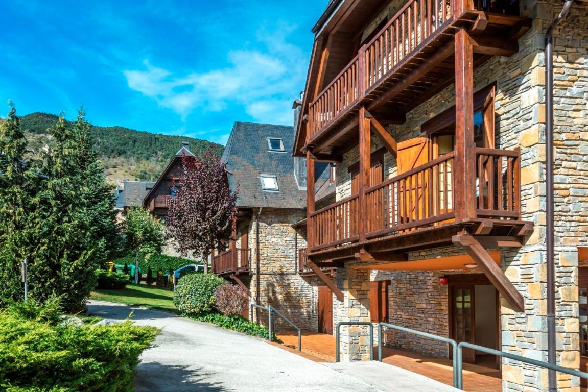Aparthotel Vielha XV Zewnętrze zdjęcie