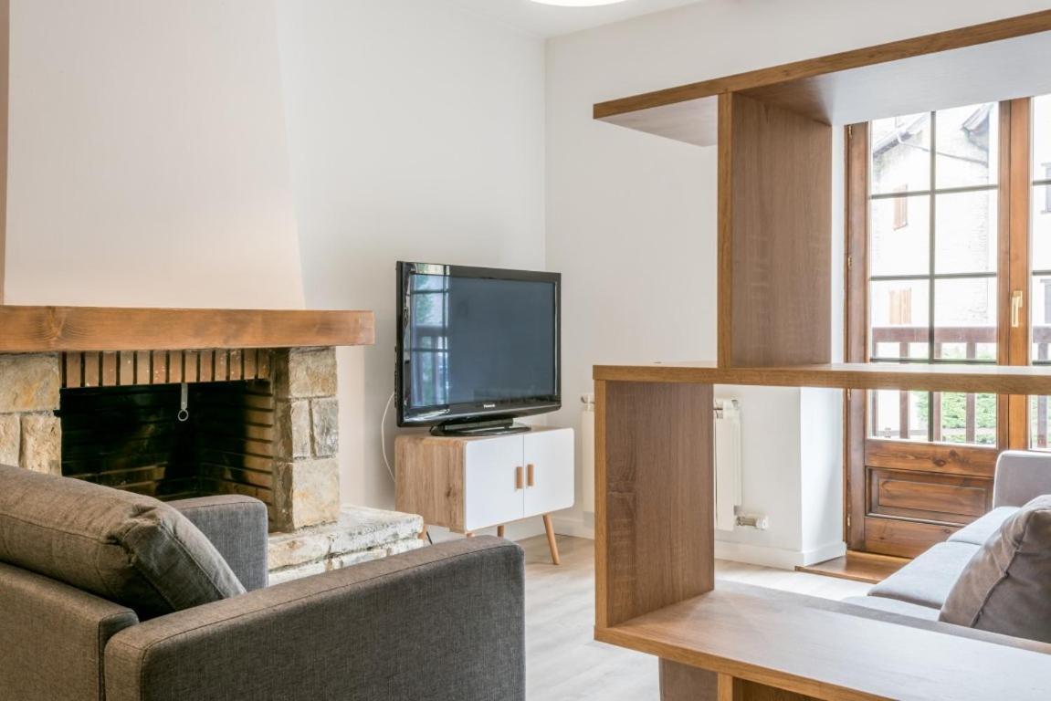 Aparthotel Vielha XV Zewnętrze zdjęcie